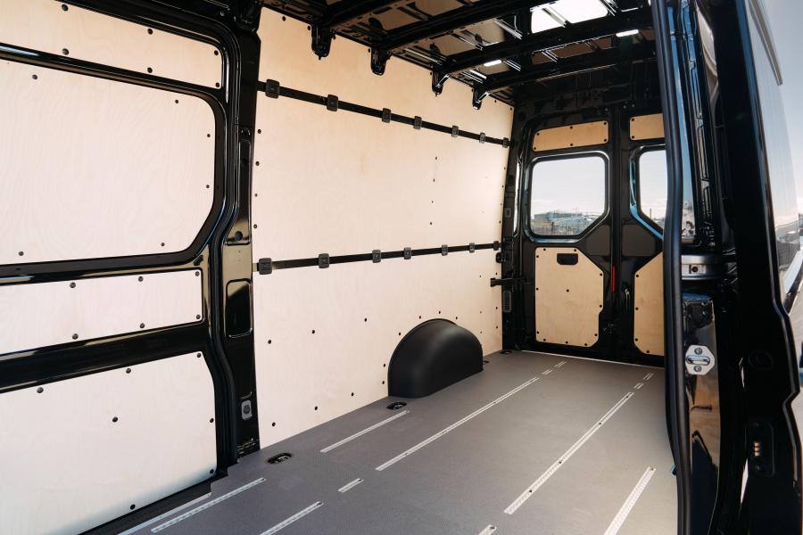 Багажник Volkswagen Crafter High Roof Van LWB 2018 года  (AU) (фото 15 из 28)